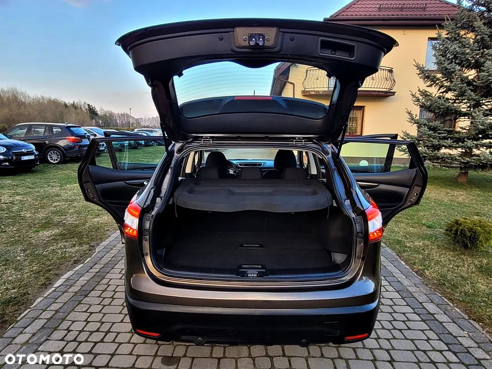 Nissan Qashqai 1.5 dCi Tekna - 9