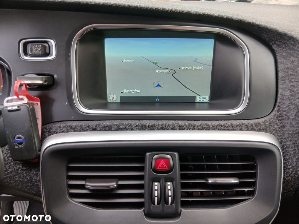 Volvo V40 D2 - 29