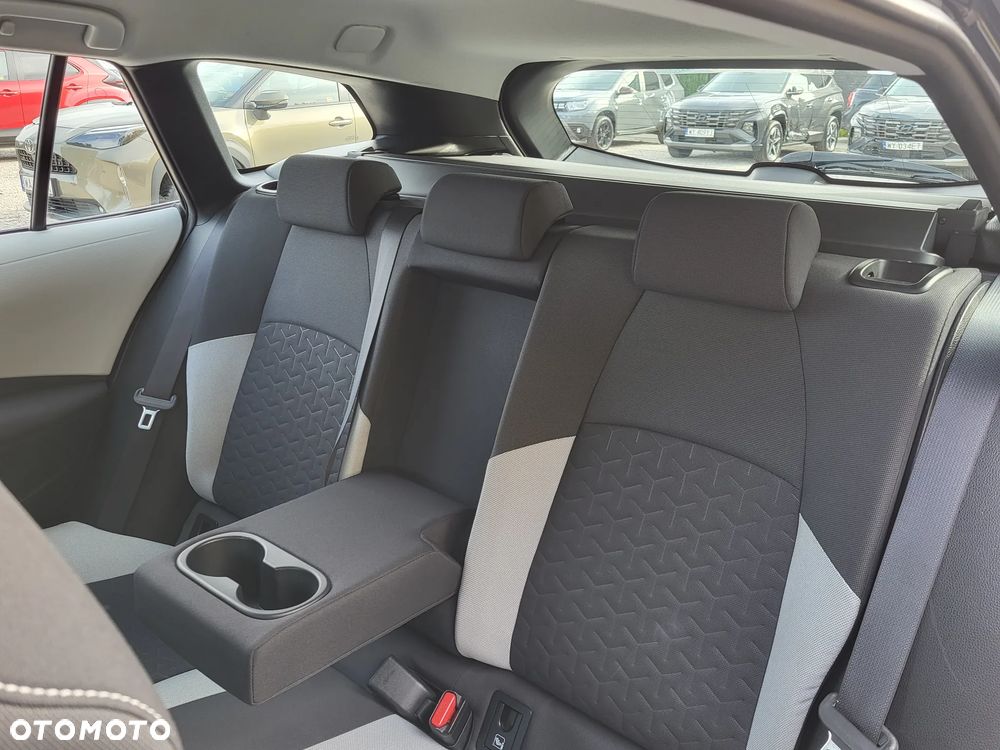 Toyota Corolla - 13