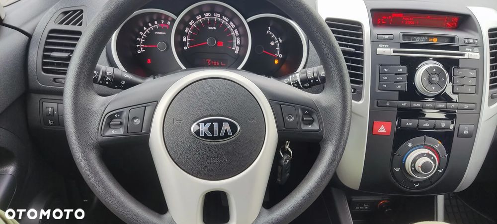Kia Venga 1.4 CVVT Attract - 12