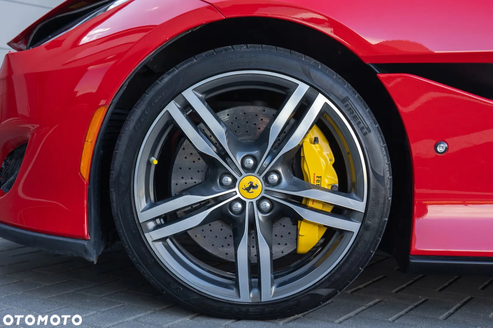 Ferrari Portofino - 26