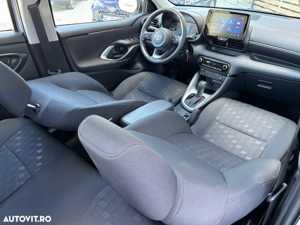 Toyota Yaris 1.5 VVT-i HSD Active - 20