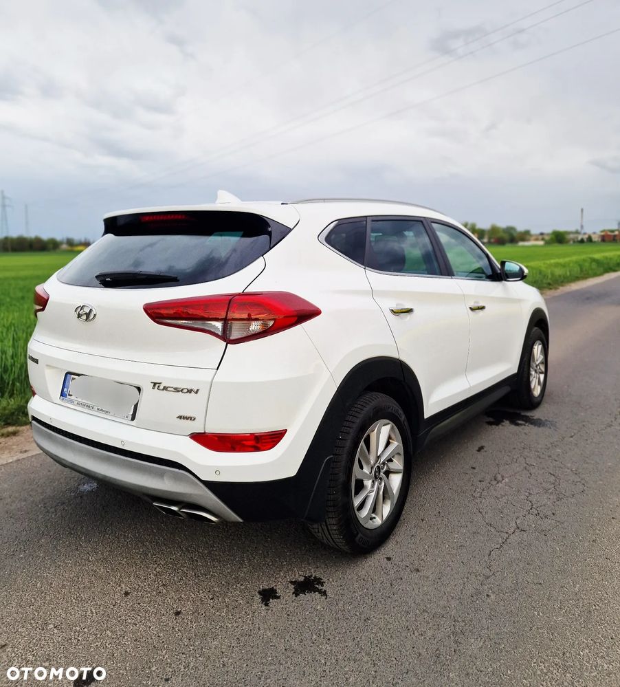 Hyundai Tucson 2.0 CRDI Style 4WD - 6