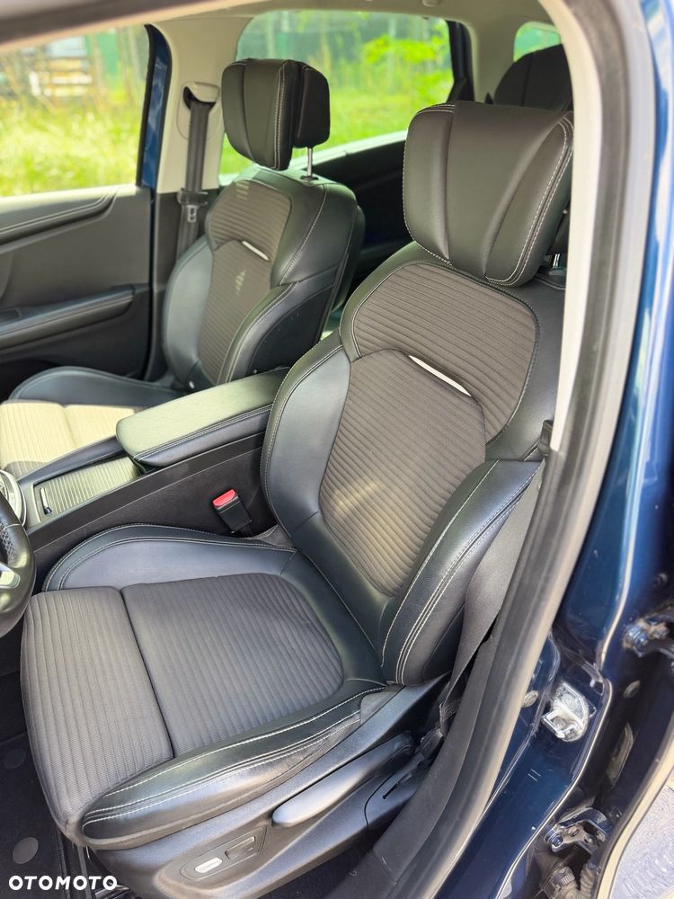 Renault Scenic Energy TCe 130 S&S Bose Edition - 11