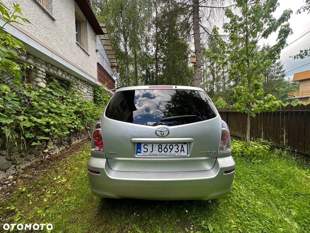 Toyota Corolla Verso - 20