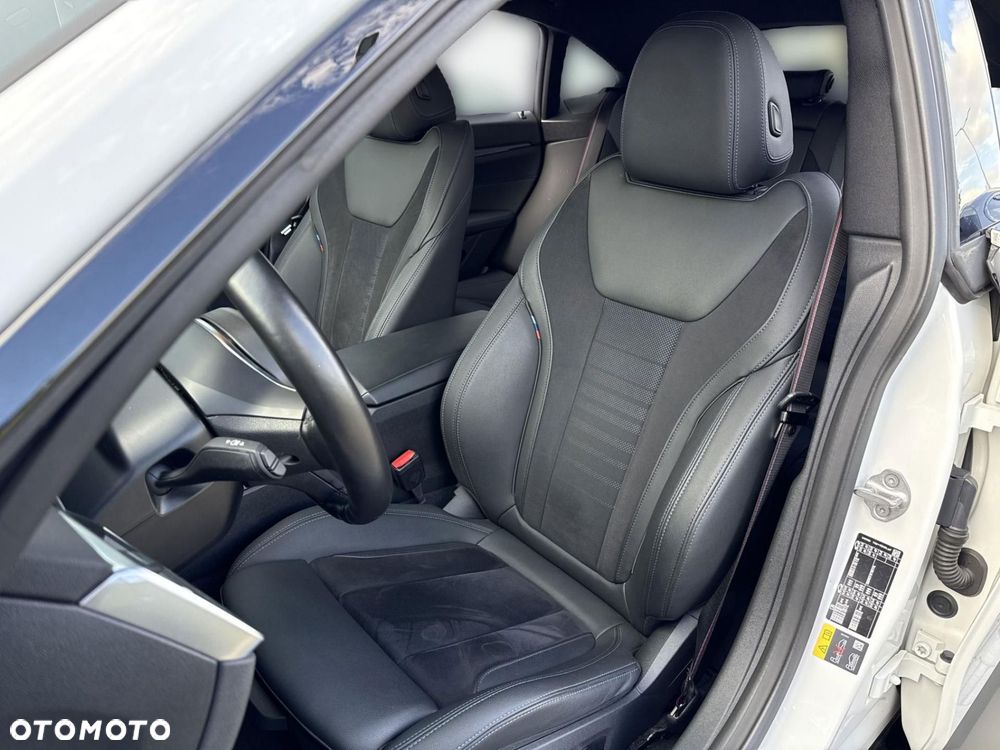 BMW i4 - 8