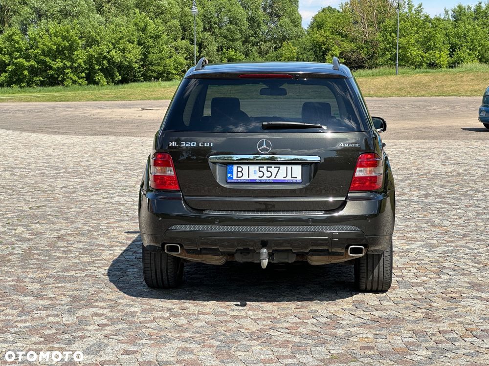 Mercedes-Benz ML - 6