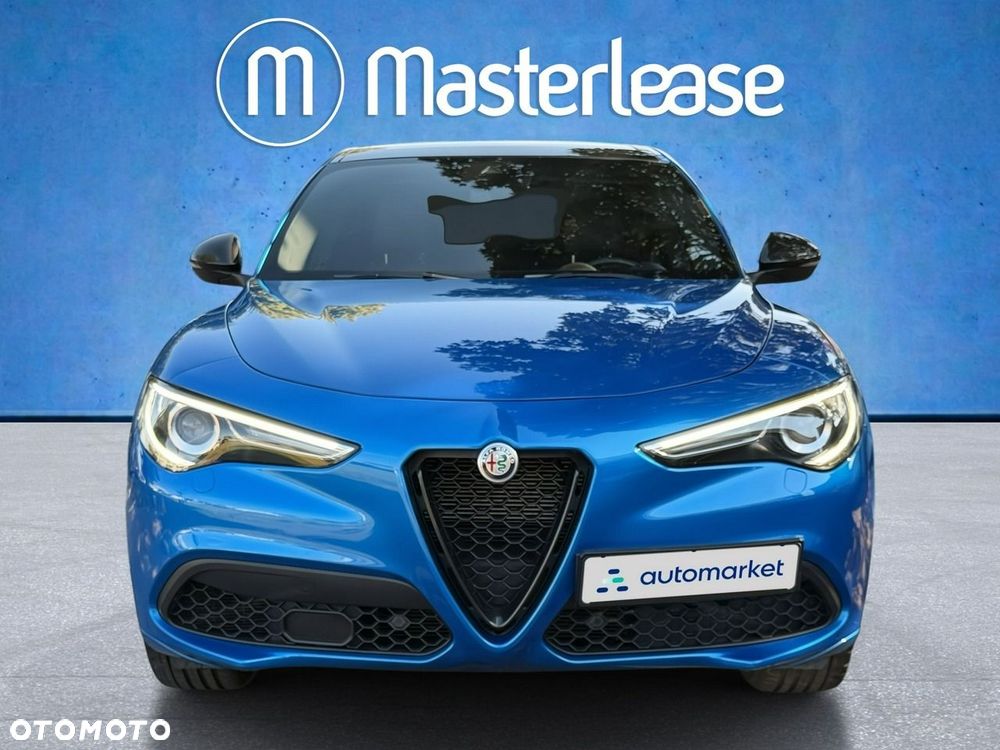 Alfa Romeo Stelvio - 2