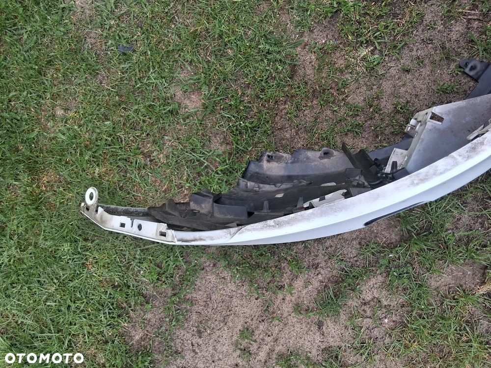 Zderzak przód przedni Renault Scenic IV 4 na spryski - 6