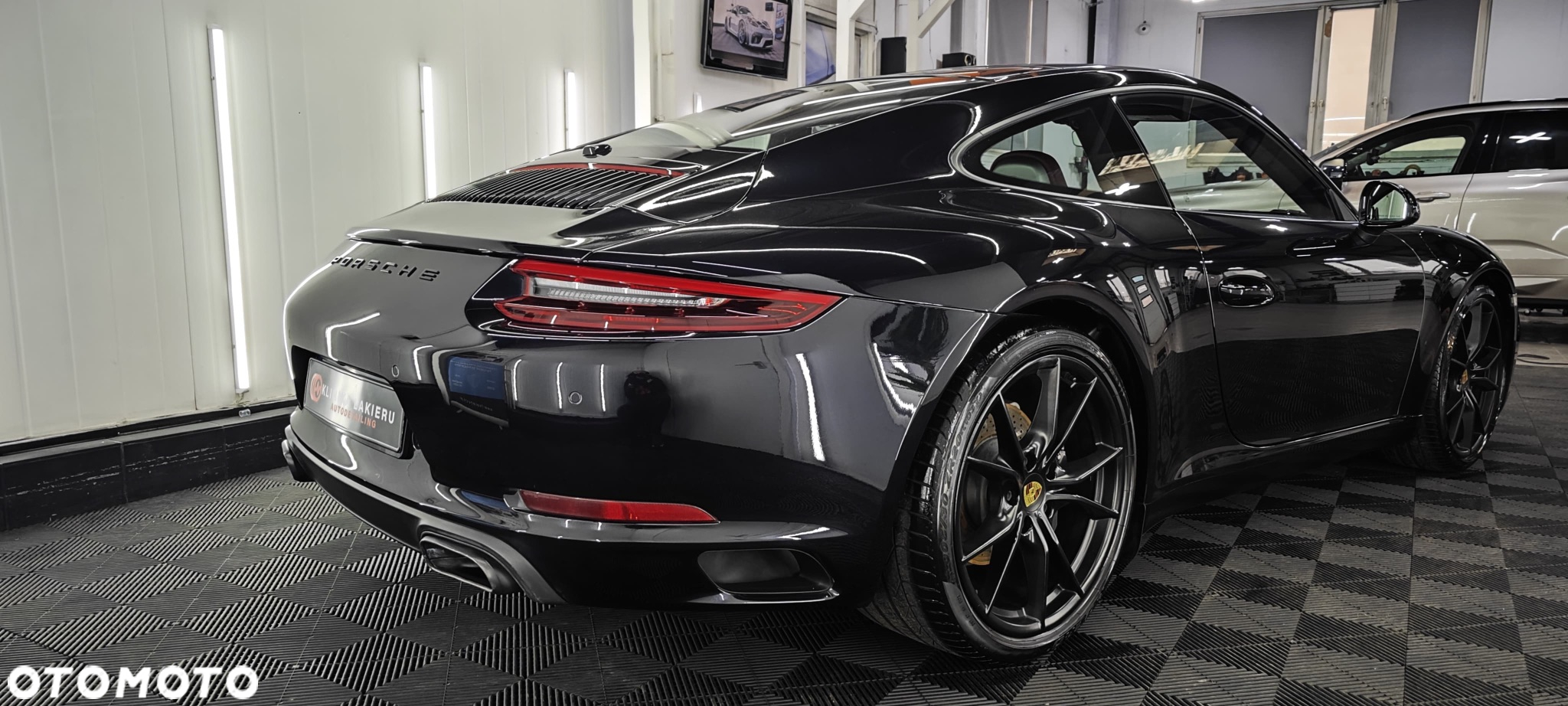 Porsche 911 Carrera PDK - 10