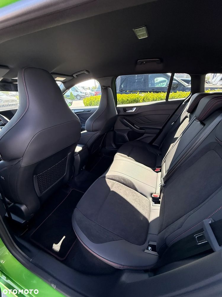 Ford Focus 2.3 EcoBoost ST X - 25