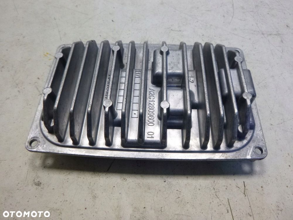 VOLVO PRZETWORNICA MODUŁ ŚWIATEŁ 22771510 - 6