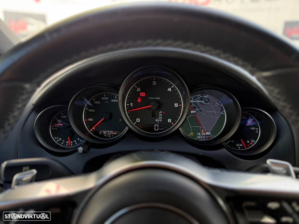 Porsche Cayenne Platinum Edition - 37