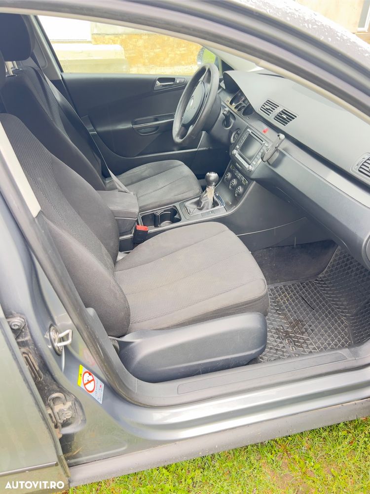 Volkswagen Passat Variant 2.0 Blue TDI DPF Comfortline - 9