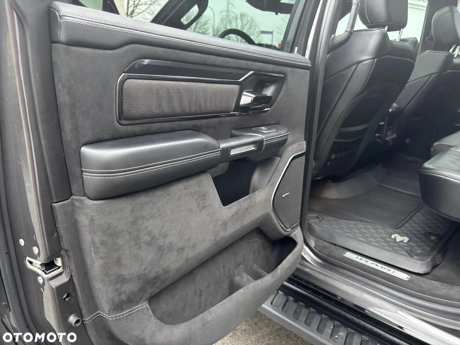 RAM 1500 TRX - 12