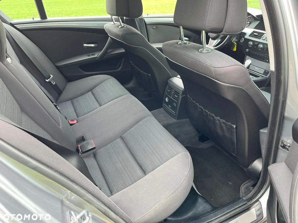 BMW Seria 5 520i - 17