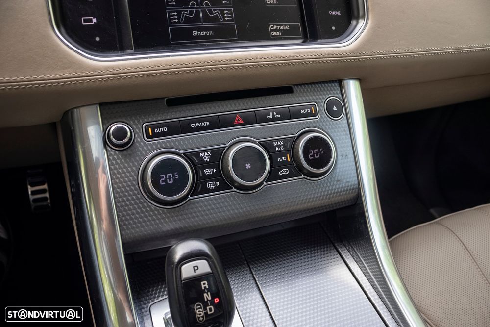 Land Rover Range Rover Sport 3.0 SDV6 HSE - 24