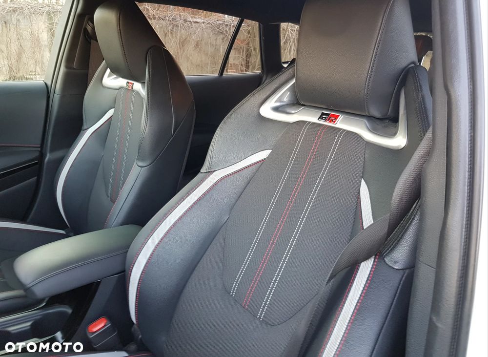 Toyota Corolla 2.0 GR Sport - 11