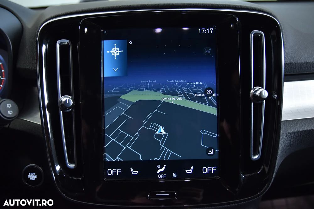 Volvo XC 40 B4 AT8 AWD Mild Hybrid Momentum Pro - 20