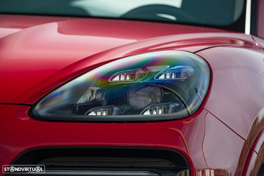Porsche Cayenne E-Hybrid - 12