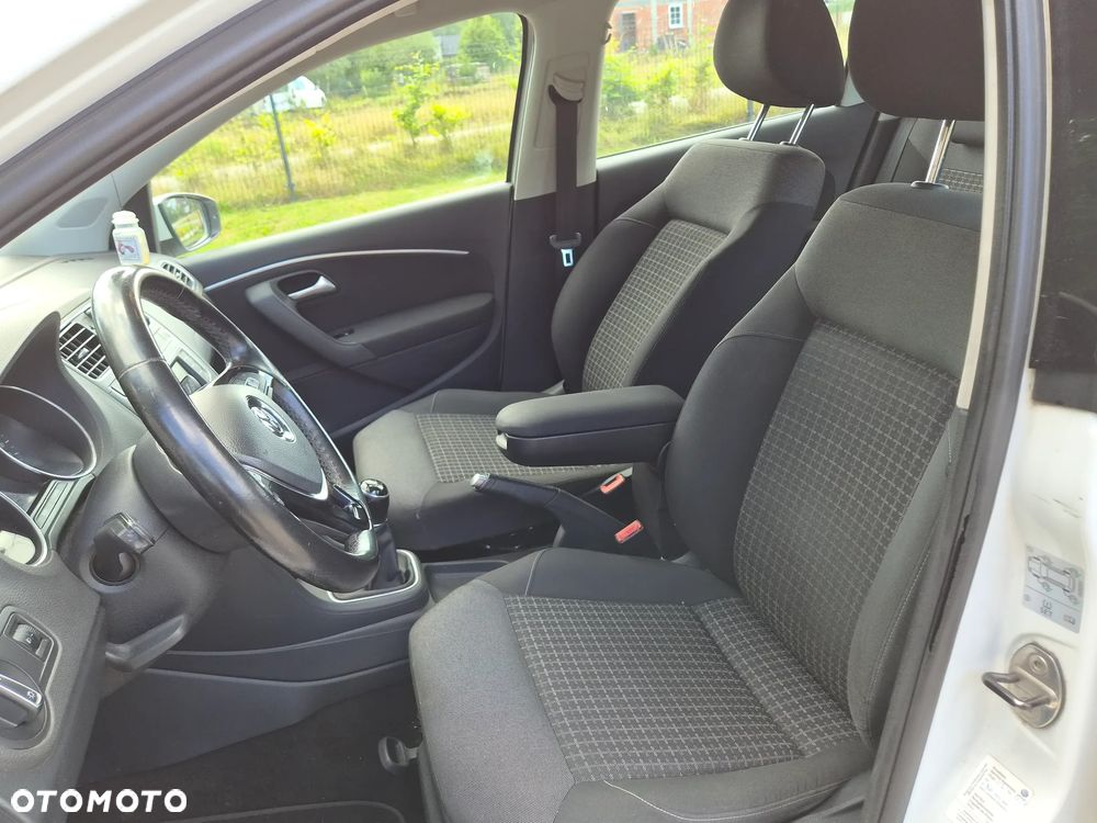 Volkswagen Polo - 14