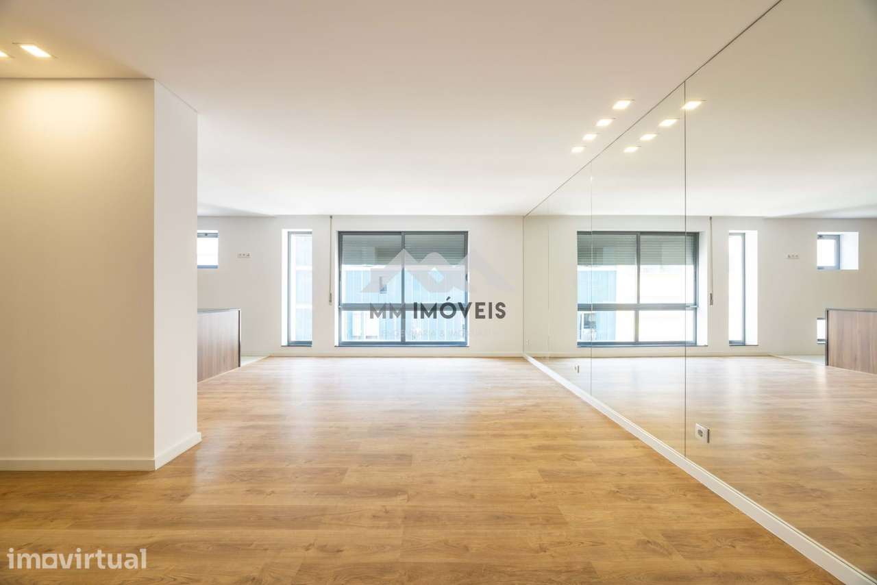 Apartamento T4 | Renovado | Boavista | Casa da Música - Grande imagem: 3/42