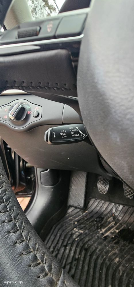 Audi A4 2.0 TDI Business Line Sport - 18