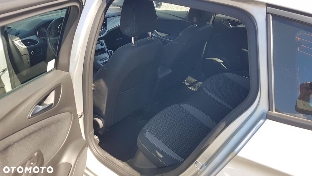 Opel Astra 1.5 CDTI Edition S&S - 24