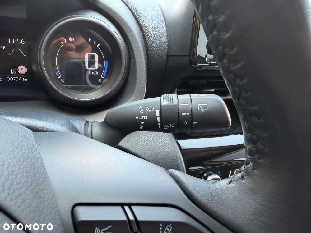 Toyota Yaris Cross Hybrid 1.5 Comfort - 29