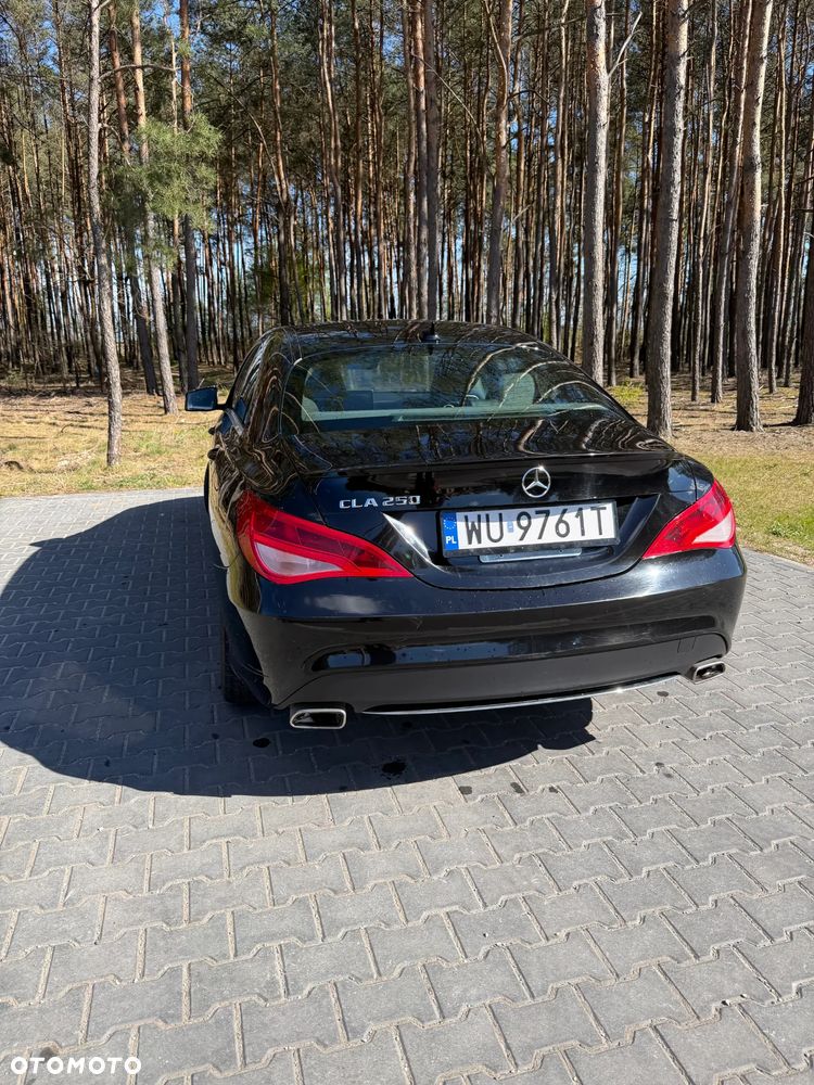 Mercedes-Benz CLA 250 4Matic 7G-DCT Sport - 2