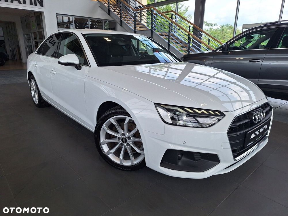 Audi A4 Limousine - 8