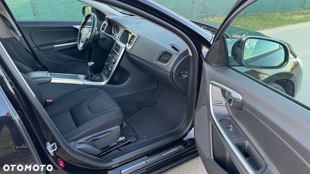 Volvo V60 D3 Linje Business - 22