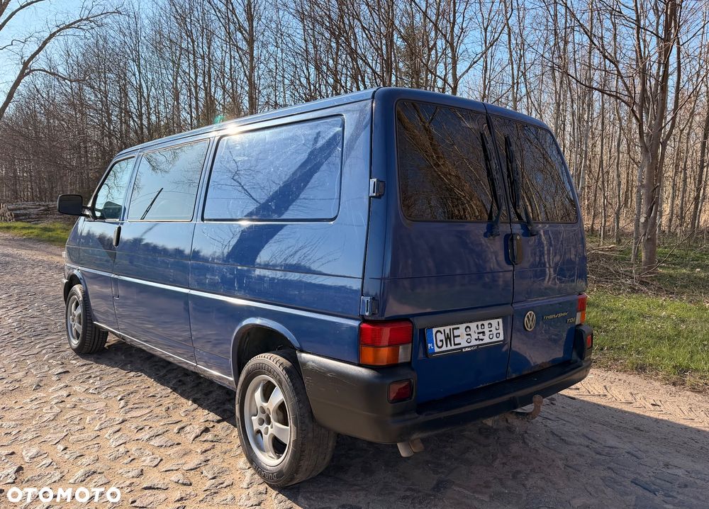 Volkswagen Transporter - 2