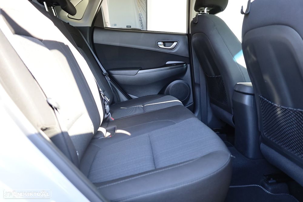 Hyundai Kauai 1.6 CRDi Premium - 27