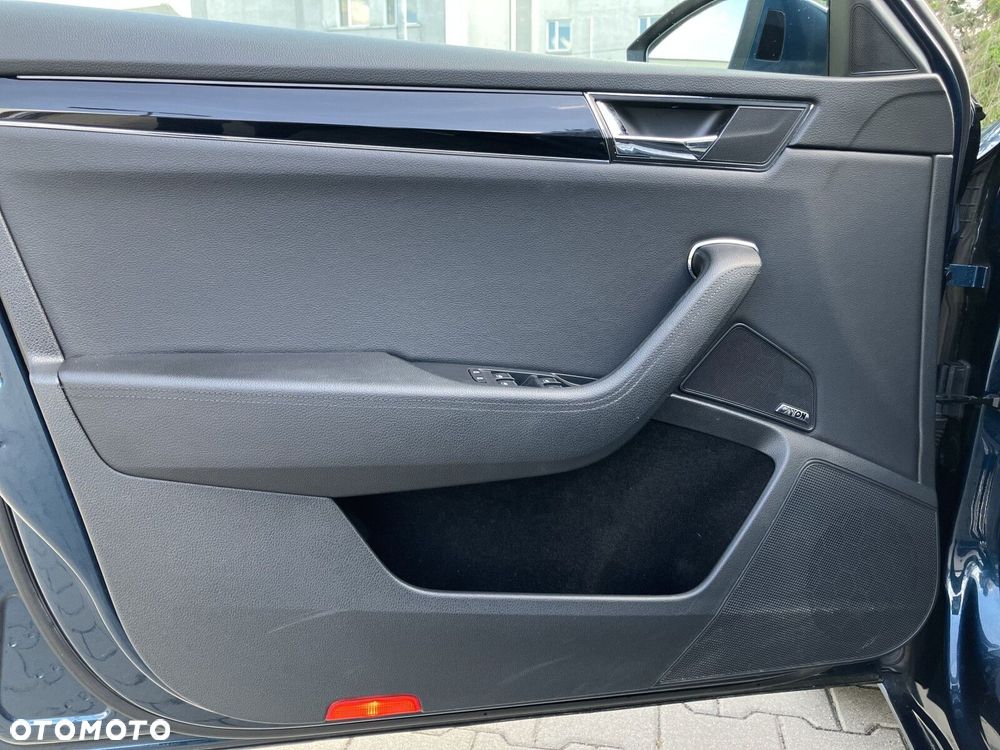 Skoda Superb 2.0 TDI SCR L&K DSG - 13