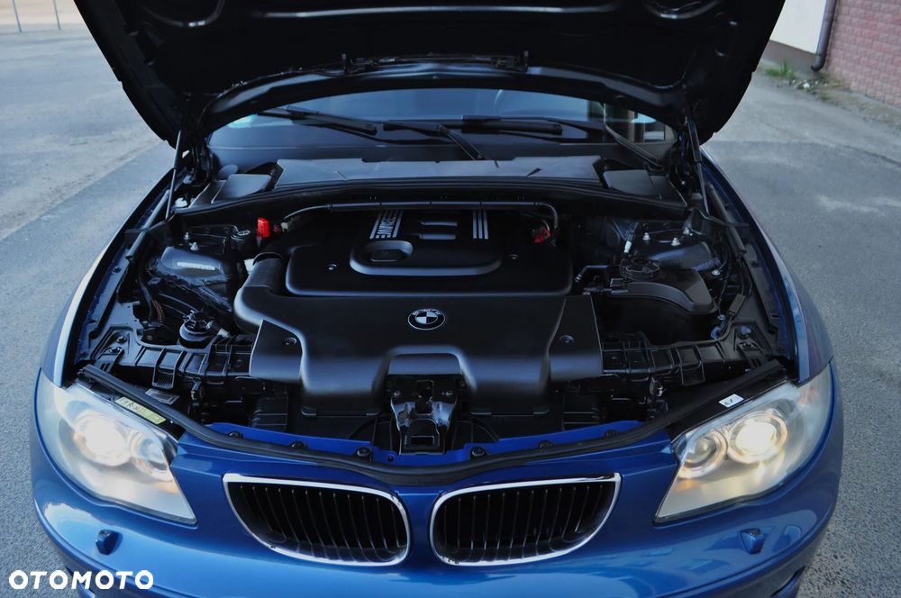 BMW Seria 1 118d - 24