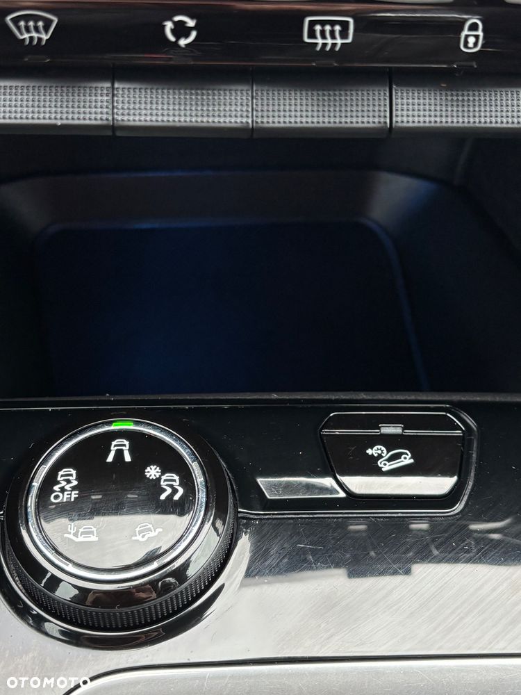 Peugeot 5008 BlueHDI 130 Allure Business-Paket - 22