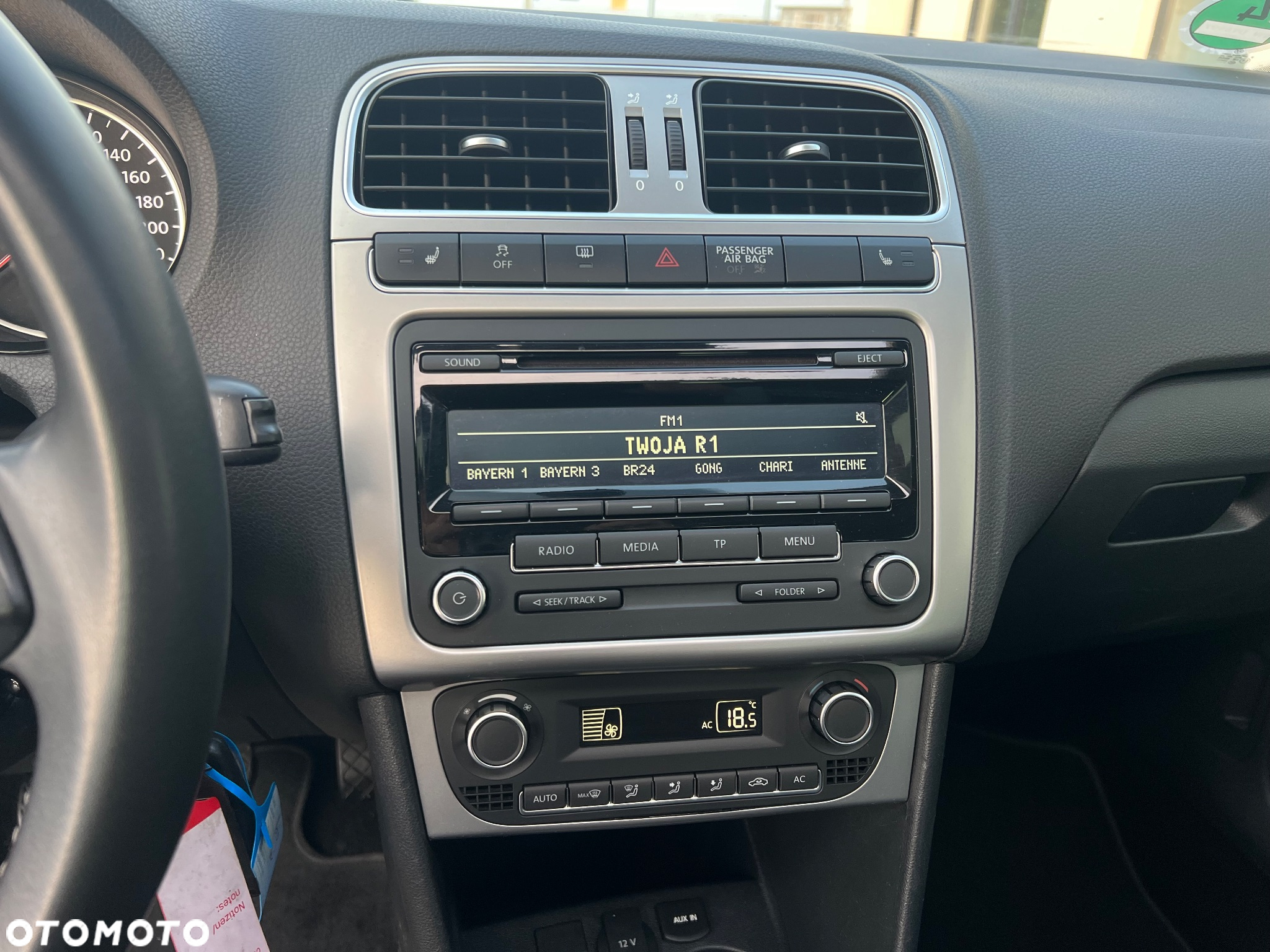 Volkswagen Polo 1.6 TDI DPF Highline - 24