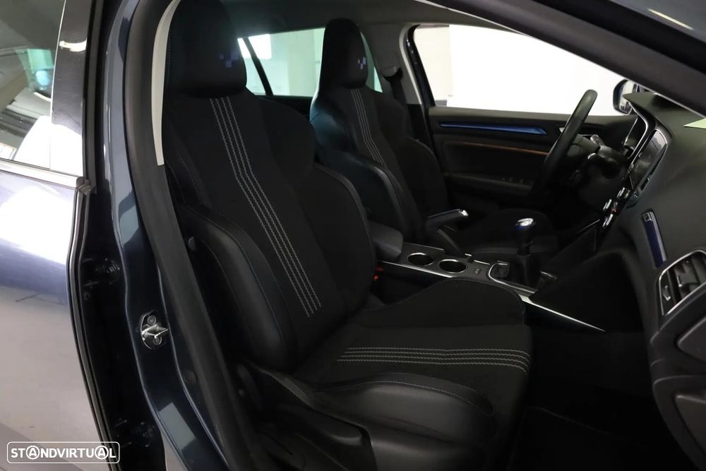 Renault Mégane Sport Tourer 1.2 TCE GT Line - 34
