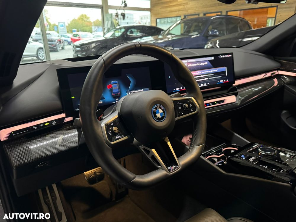 BMW i5 eDrive40 - 17