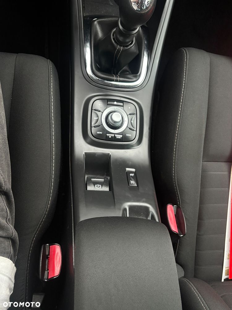 Renault Megane 1.6 16V 110 Paris Business - 17