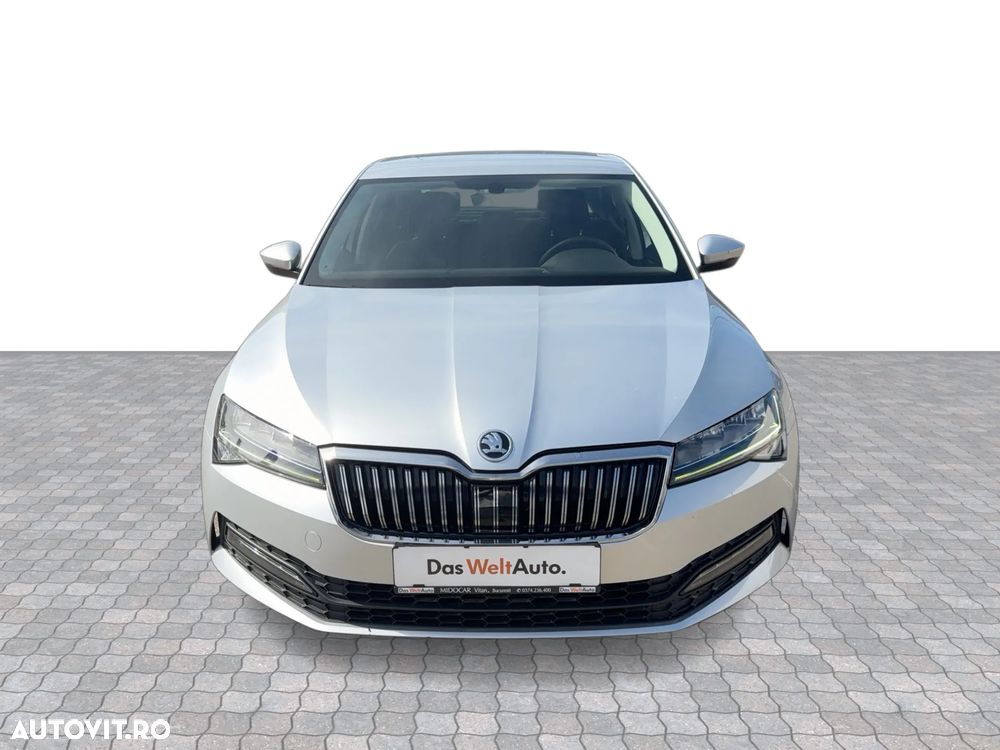Skoda Superb 2.0 TDI DSG Ambition - 8