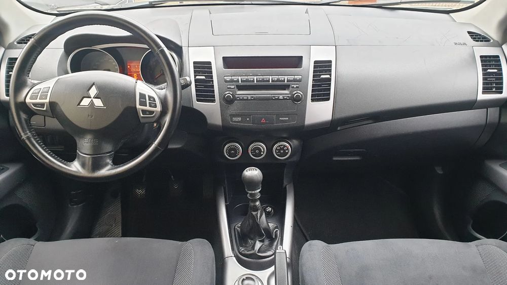 Mitsubishi Outlander 2.0 DI-D 4WD Invite - 5