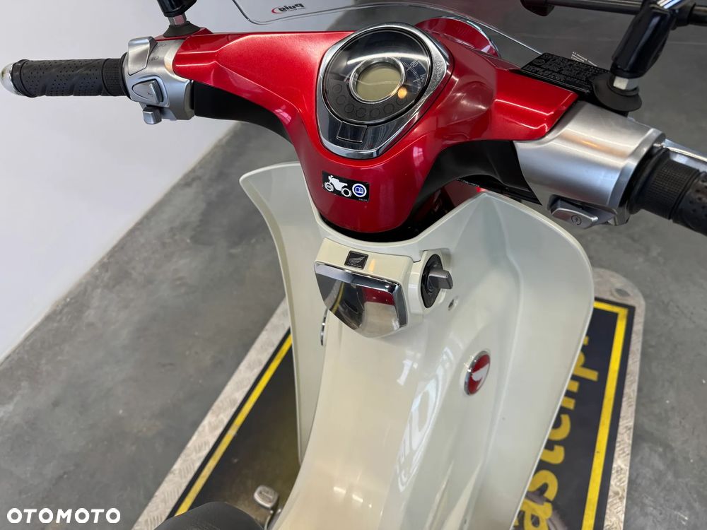 Honda Super Cub - 16