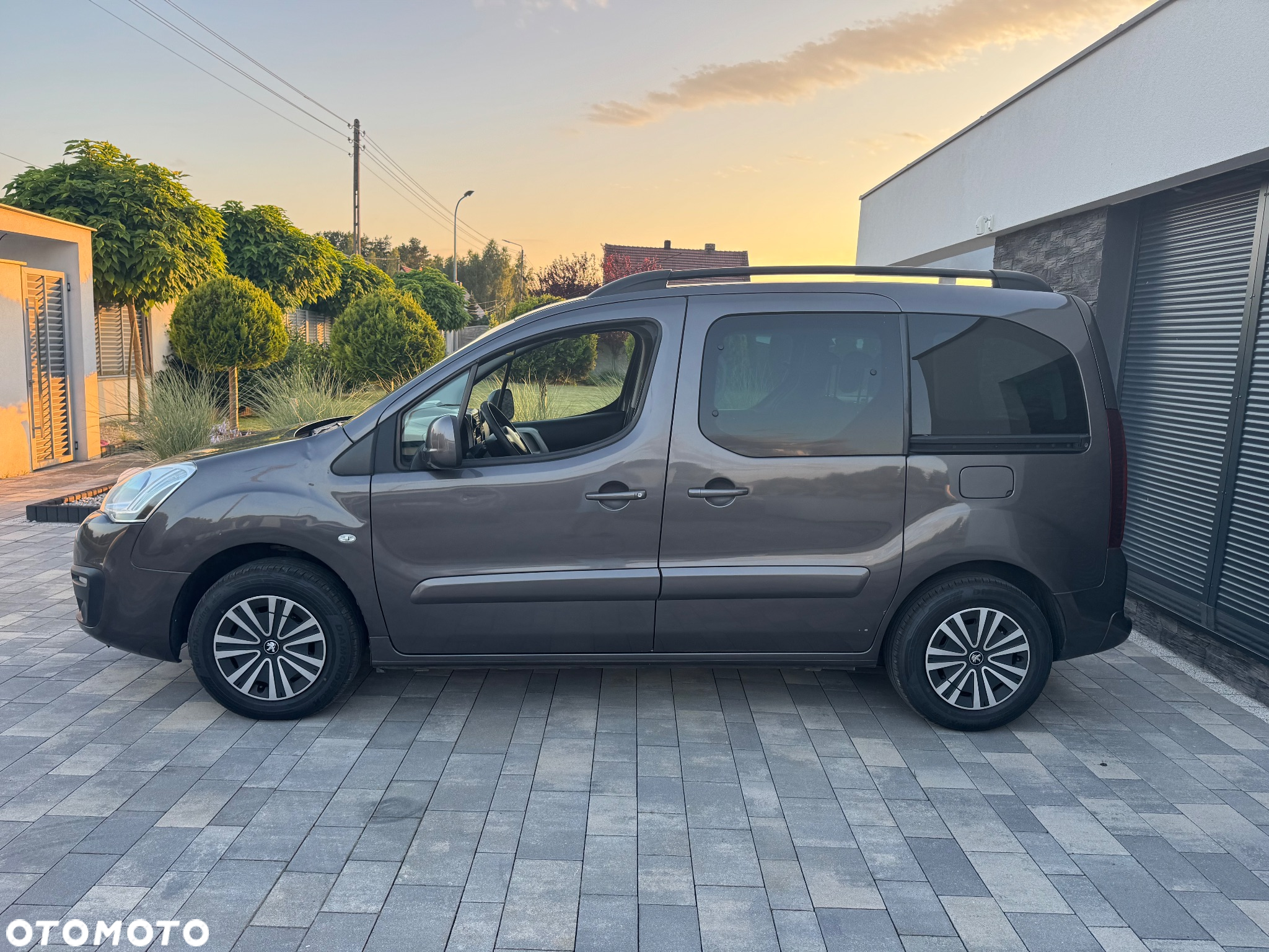 Peugeot Partner 1.6 BlueHDi 100 L2 Pro - 7