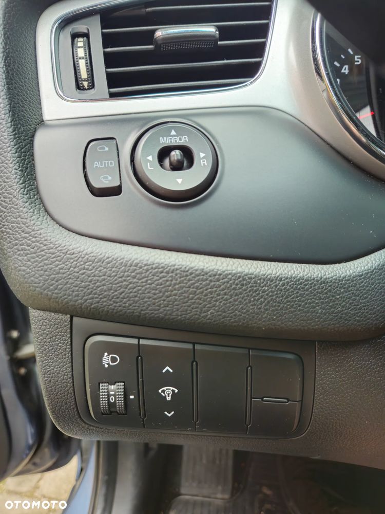 Kia Ceed 1.6 GDI L - 27
