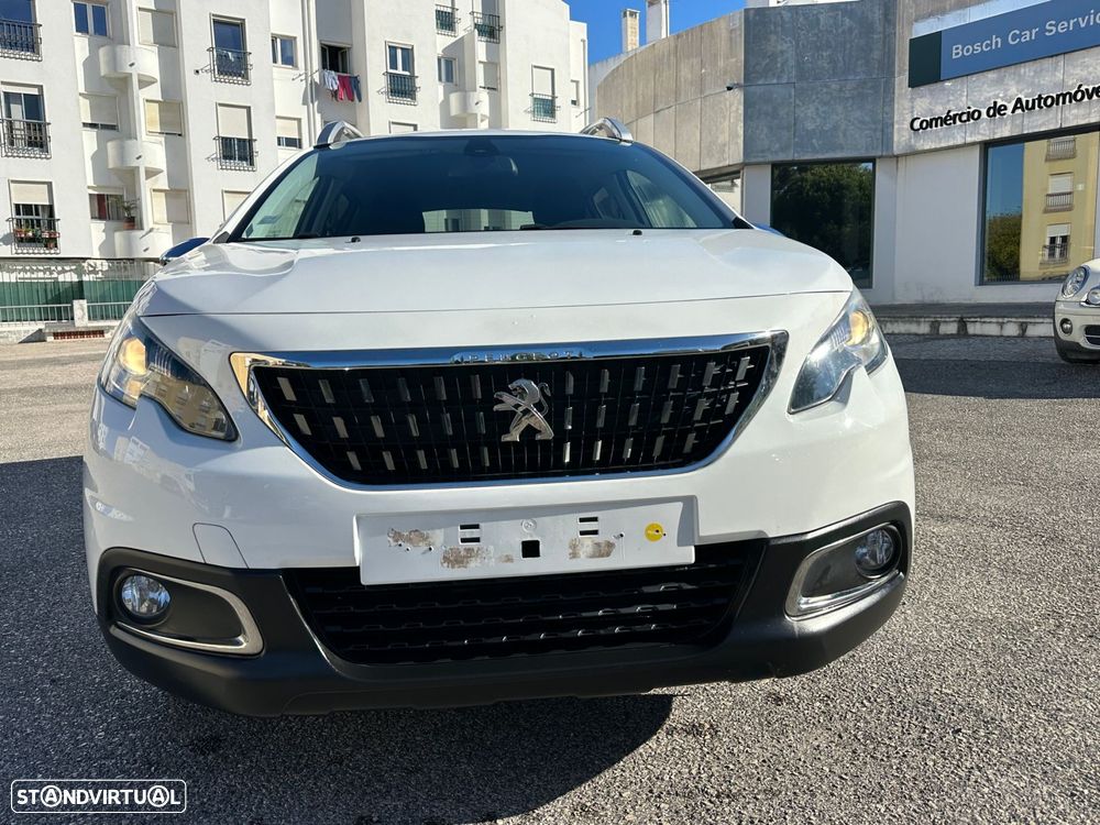 Peugeot 2008 1.2 PureTech Style - 3