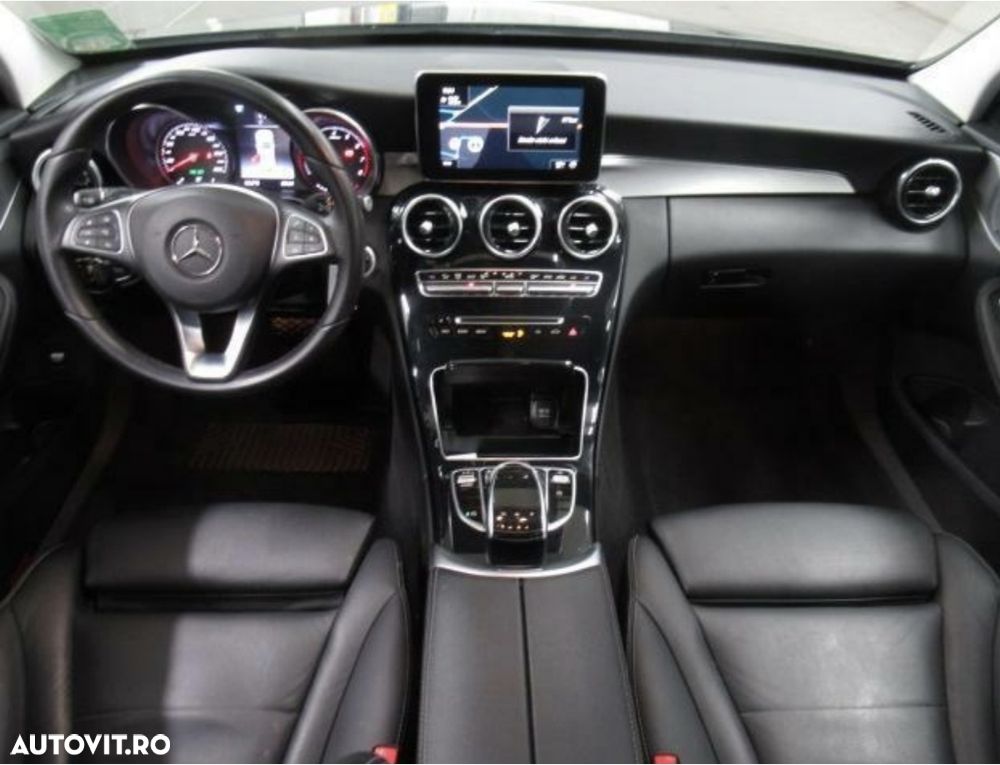 Mercedes-Benz C 200 4Matic 9G-TRONIC Avantgarde - 5