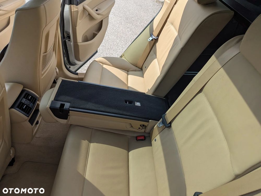 BMW X3 28i xDrive - 14