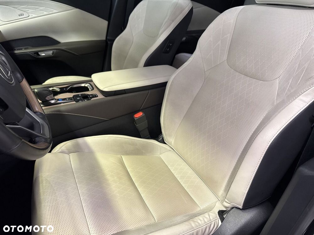 Lexus RX - 21